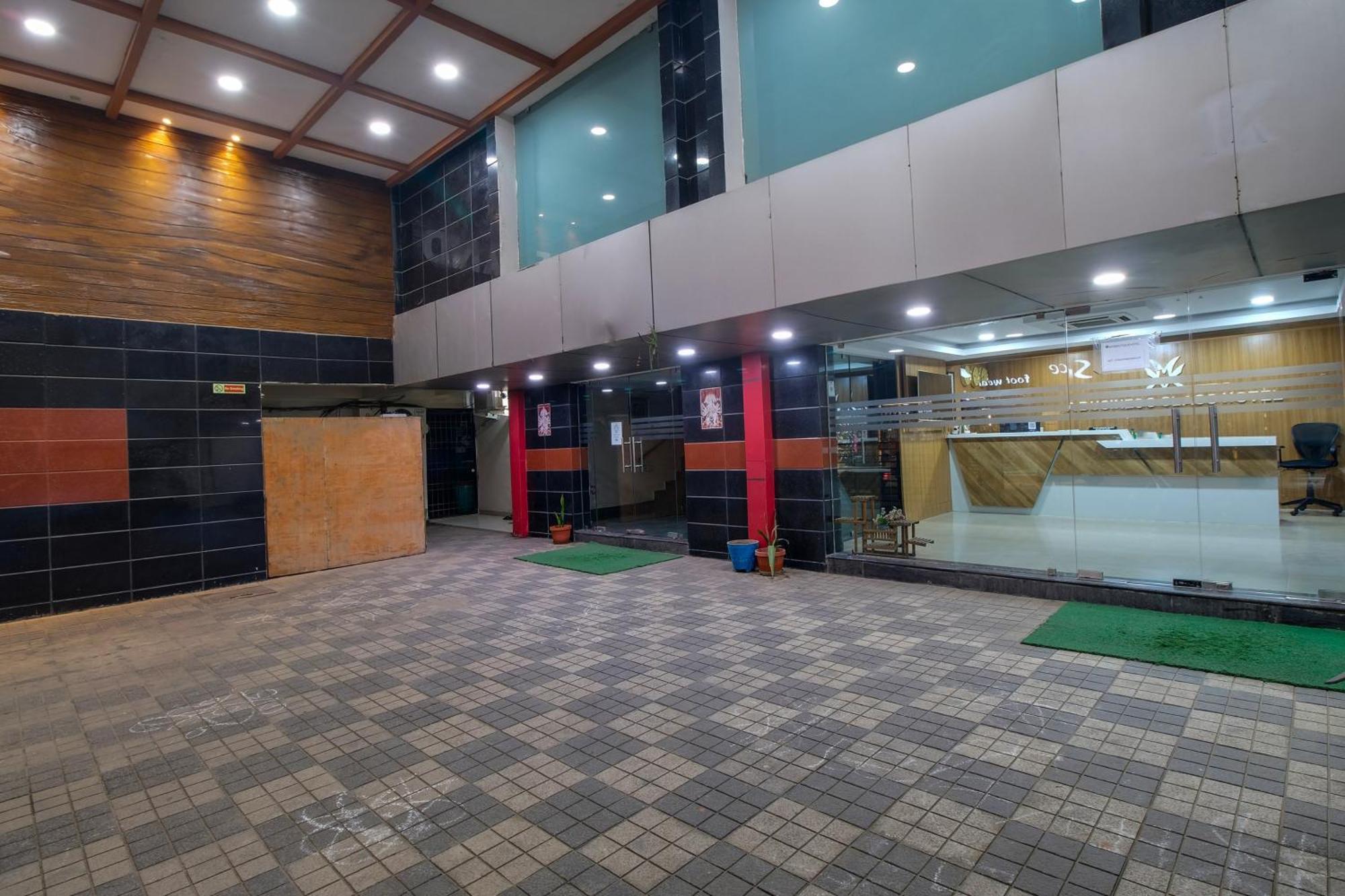 Super Townhouse Gajuwaka Near Cmr Mall Kurmannapalem Zewnętrze zdjęcie
